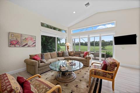 4706 Carlton Golf Drive, Lake Worth FL - photo 6 of 49