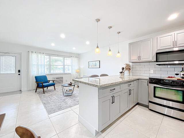 1 bedroom Condominium at 410 Chatham T, Chatham Condos, West Palm Beach — photo 3