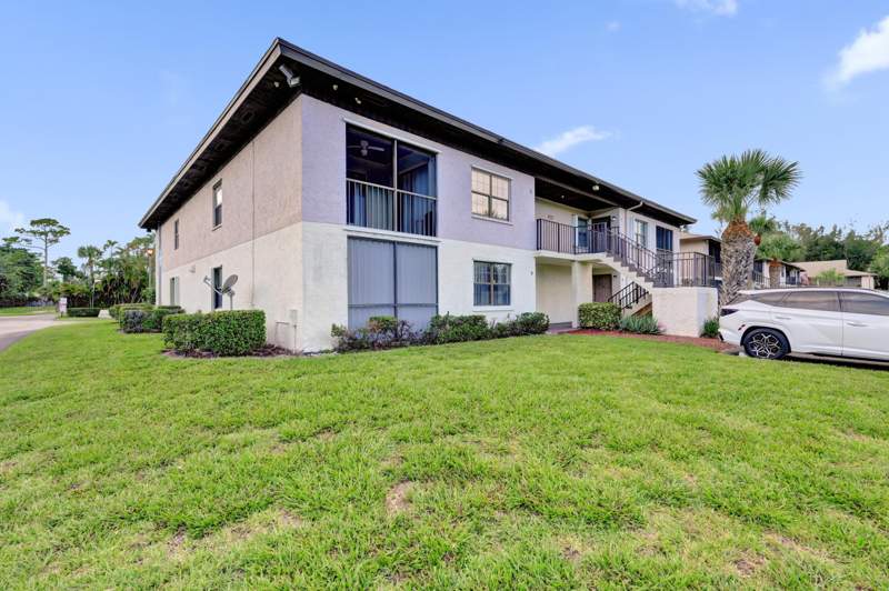 2 bedroom Condominium at 4225 S 57th Avenue #E, Pine Hollow Condo, Greenacres — photo 2