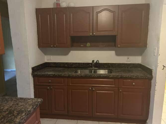 6 bedroom Single Family Residence at 1226 NW 23rd Terrace, Lincoln Heights Resub, Fort Lauderdale — photo 3