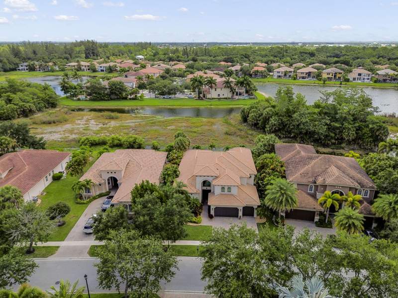 5 bedroom Single Family Residence at 8729 Wellington View Drive, Wellington View, West Palm Beach — photo 3