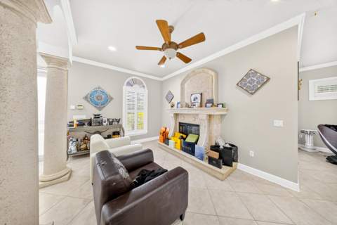 2304 Winding Creek Lane, Fort Pierce FL - photo 9 of 39
