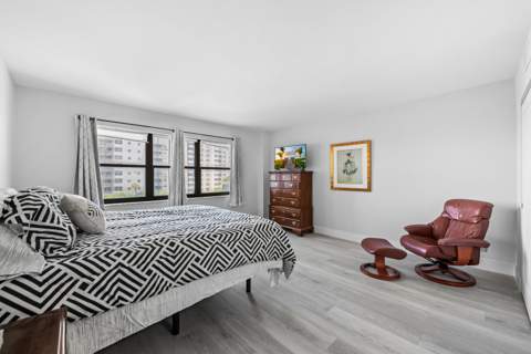 5100 N Ocean Boulevard #502, Lauderdale-By-The-Sea FL - photo 12 of 41