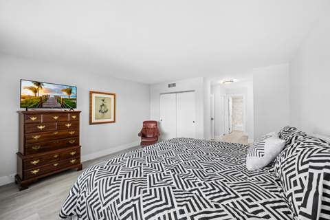 5100 N Ocean Boulevard #502, Lauderdale-By-The-Sea FL - photo 11 of 41