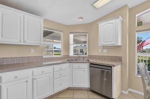 8004 Long Drive, Port St. Lucie FL - photo 18 of 45