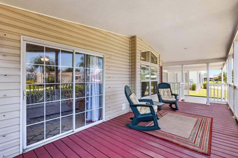 2 bedroom Manufactured Home at 8004 Long Drive, The Links At Savanna Club, 1st Replat, Port St. Lucie — photo 5