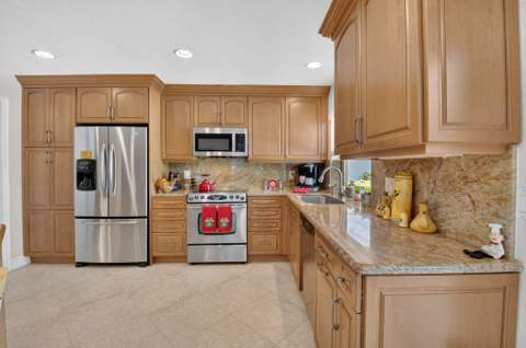 19600 Sedgefield Terrace, Boca Raton FL - photo 12 of 46