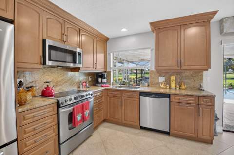 19600 Sedgefield Terrace, Boca Raton FL - photo 14 of 46