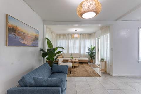 305 N Lakeside Drive, Lake Worth Beach FL - photo 21 of 30