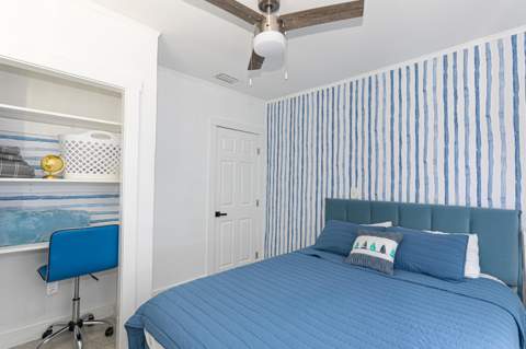 305 N Lakeside Drive, Lake Worth Beach FL - photo 24 of 30