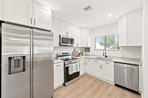 424 Putnam Road, West Palm Beach FL - photo 18 of 44