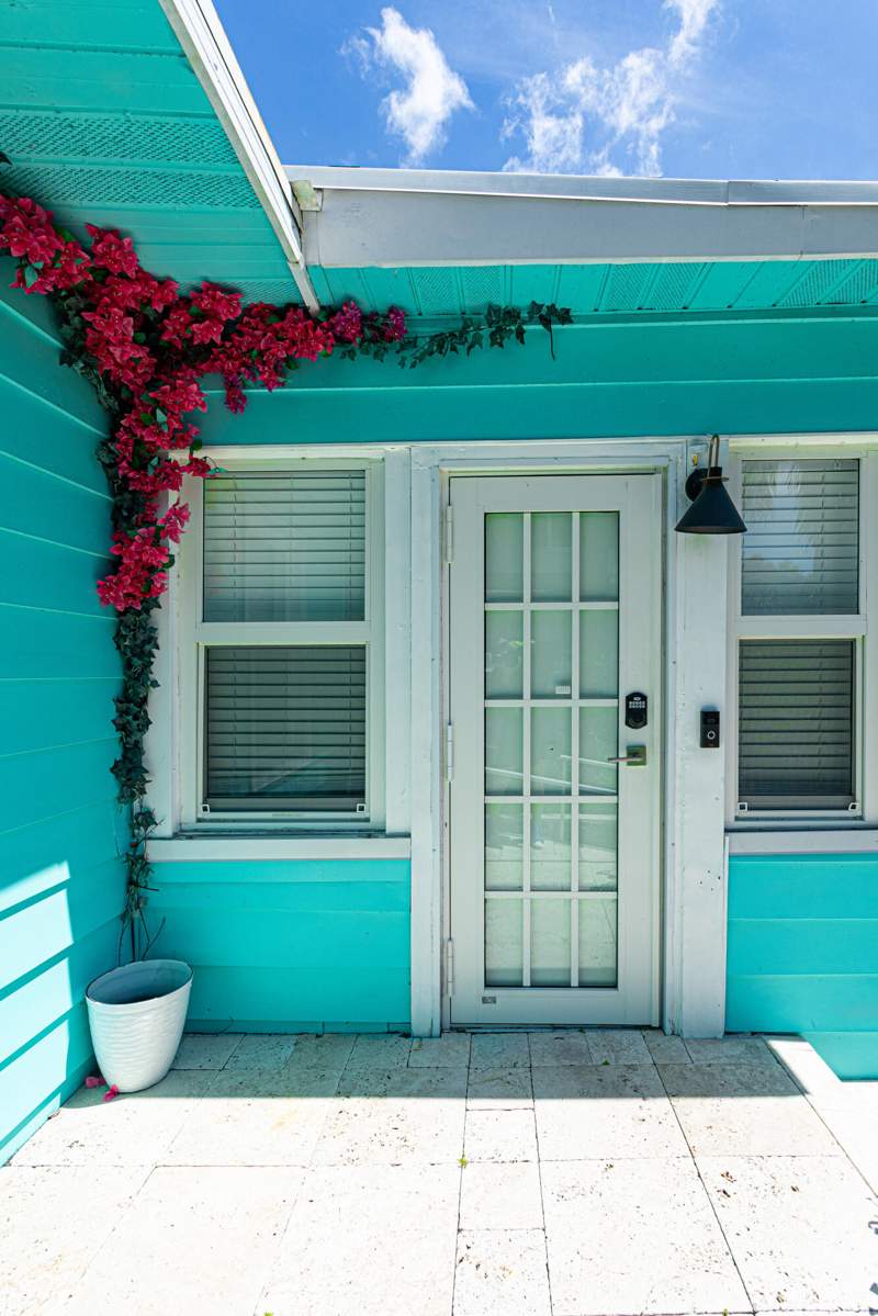 3 bedroom Single Family Residence at 305 N Lakeside Drive, Lake Worth Town Of, Lake Worth Beach — photo 5