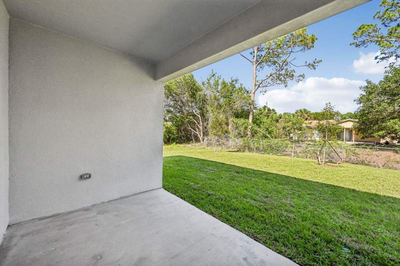 3 bedroom Single Family Residence at 6010 Hickory Drive, Indian River Estates Unit 8, Fort Pierce — photo 5