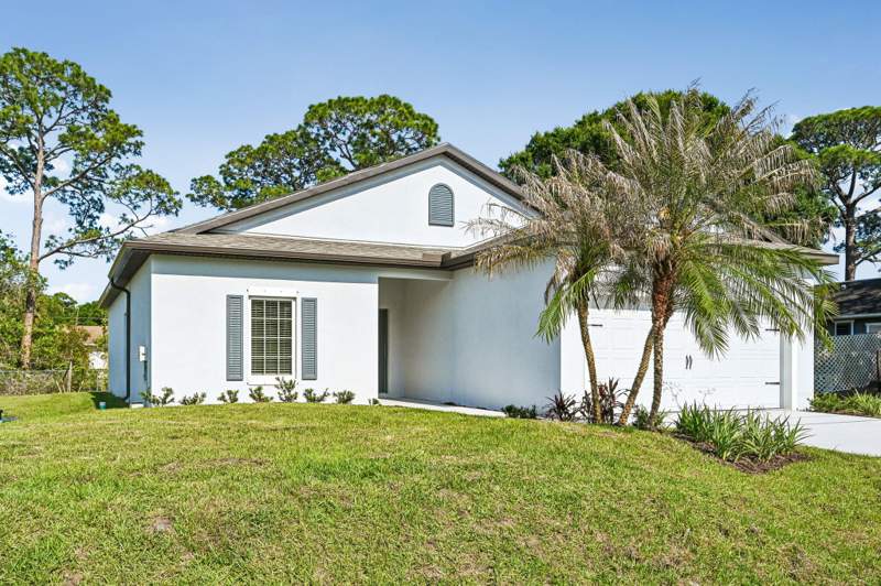 3 bedroom Single Family Residence at 6010 Hickory Drive, Indian River Estates Unit 8, Fort Pierce — photo 2