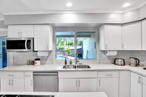 1516 Scott Street, Hollywood FL - photo 14 of 30