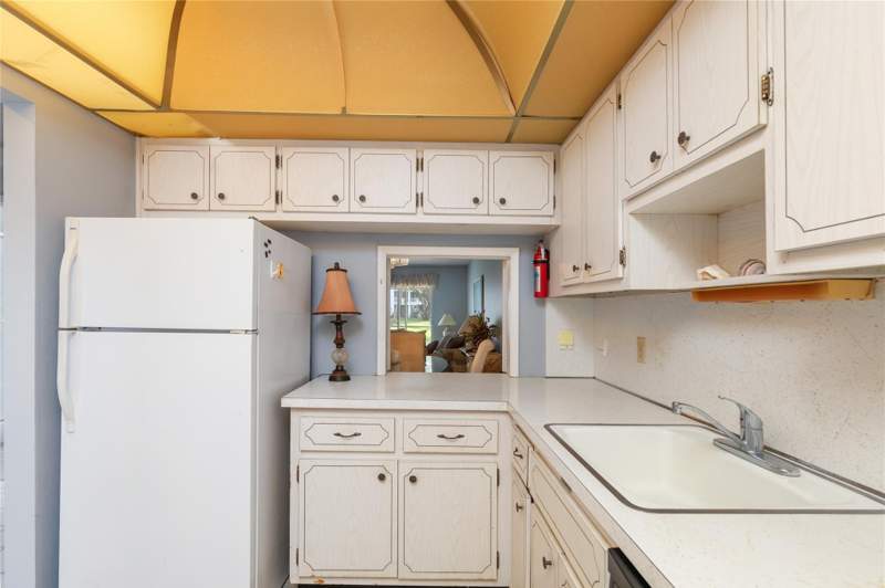 2 bedroom Condominium at 2731 NE 14th St Causeway #121, Sea Haven, Garden Aire Village, Pompano Beach — photo 3