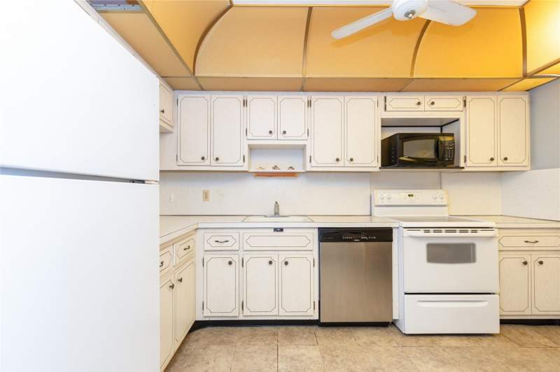 2 bedroom Condominium at 2731 NE 14th St Causeway #121, Sea Haven, Garden Aire Village, Pompano Beach — photo 5