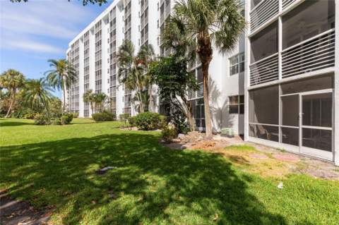 2731 NE 14th St Causeway #121, Pompano Beach FL - photo 7 of 27