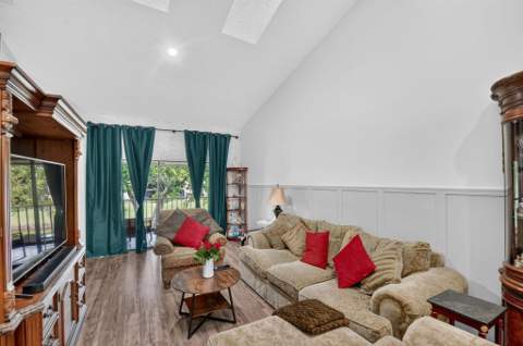 907 Harbour Pointe Way, Greenacres FL - photo 22 of 87
