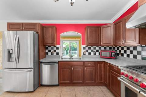 1636 NE Darlich Avenue, Jensen Beach FL - photo 15 of 53