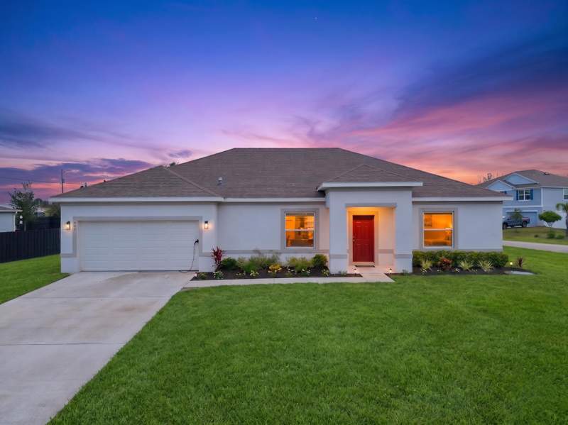 4 bedroom Single Family Residence at 201 SW North Wakefield Circle, Port St Lucie Section 34, Port St. Lucie — photo 2