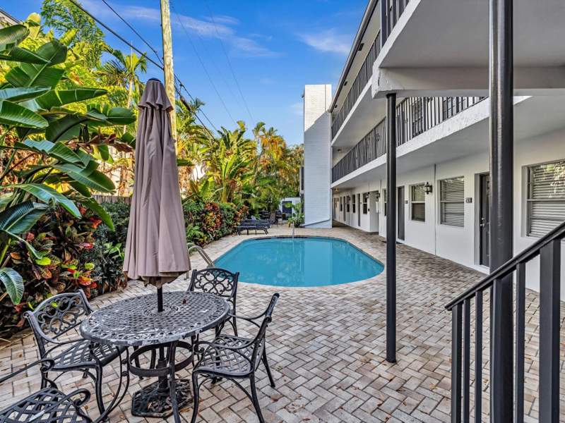 1 bedroom Condominium at 215 NE 16th Avenue #203, Victoria Palms Condo, Fort Lauderdale — photo 4