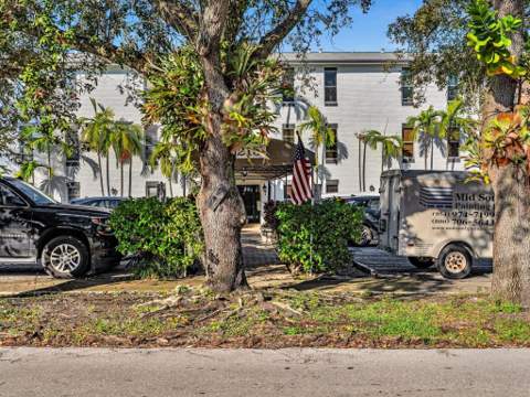 215 NE 16th Avenue #203, Fort Lauderdale FL - photo 9 of 40