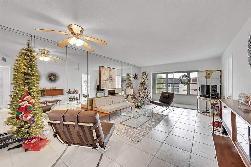 2 bedroom Condominium at 2780 N Pine Island Road #312, Sunrise Lakes Phase III, Sunrise — photo 3