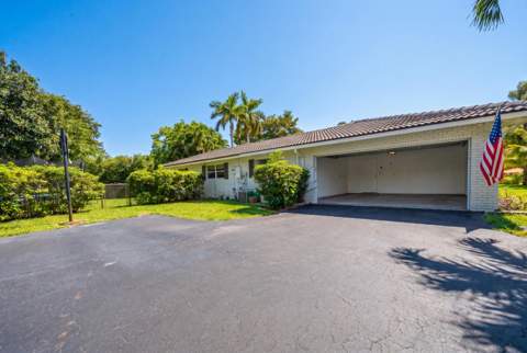 2651 NW 107th Avenue, Coral Springs FL - photo 9 of 57