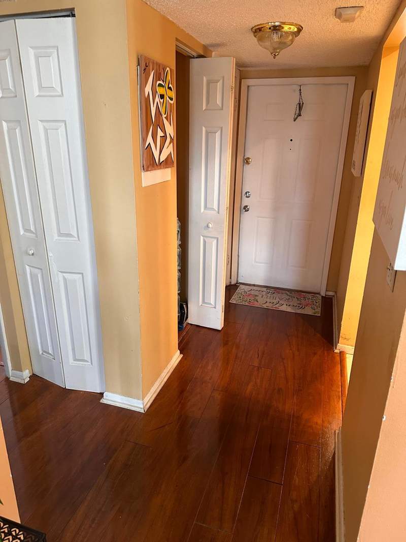2 bedroom Condominium at 6575 W Oakland Park Boulevard #417, Isles Of Inverrary II Condo, Lauderhill — photo 2