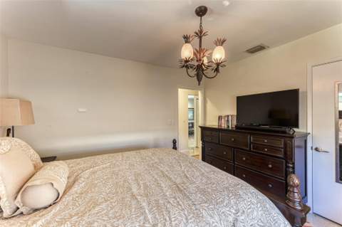 1676 NE 40th Street, Oakland Park FL - photo 11 of 26