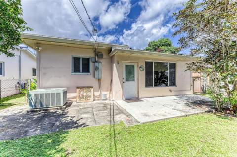 1676 NE 40th Street, Oakland Park FL - photo 22 of 26