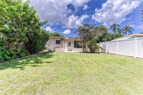 1676 NE 40th Street, Oakland Park FL - photo 23 of 26
