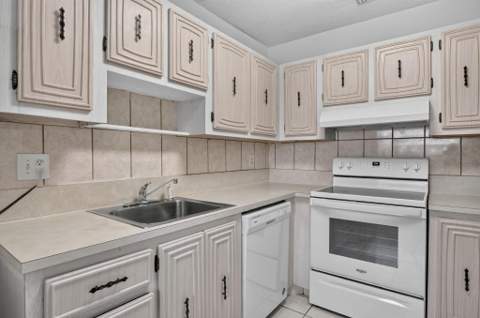20923 Sedgewick Drive #386, Boca Raton FL - photo 9 of 35