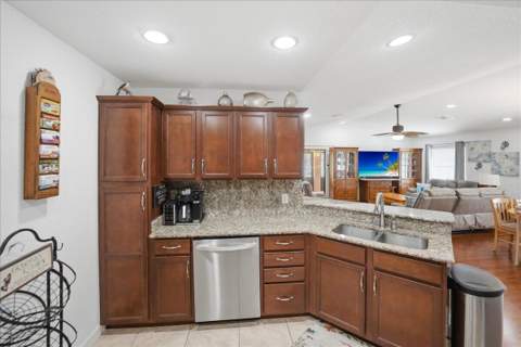 130 Mediterranean Boulevard, Port St. Lucie FL - photo 7 of 35