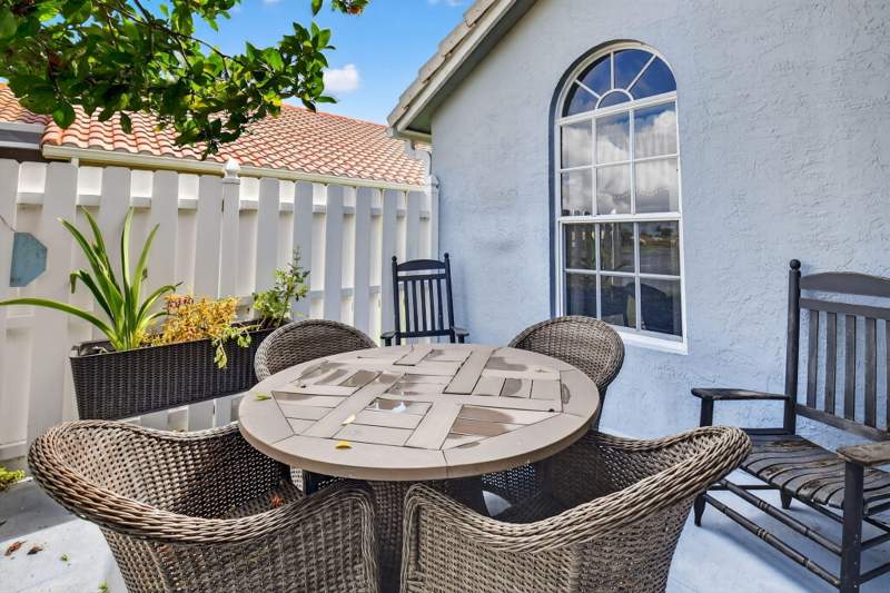 3 bedroom Single Family Residence at 7777 Stirling Bridge Boulevard, Hagen Ranch Heights, Delray Beach — photo 4