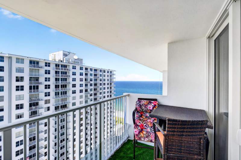 2 bedroom Condominium at 111 Briny Avenue #2711, Pompano Beach Club Condo, Pompano Beach — photo 3