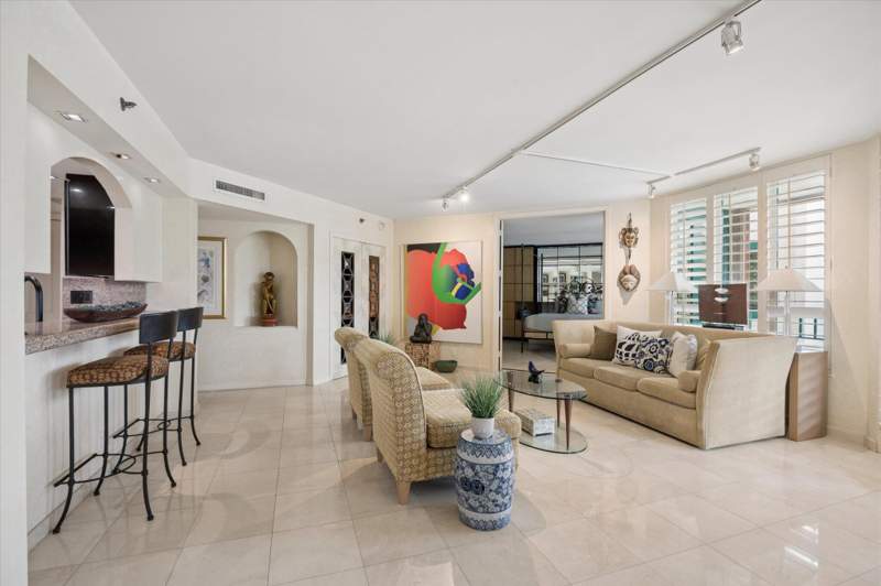 2 bedroom Condominium at 120 SE 5th Avenue #329, Mizner Court Condo, Boca Raton — photo 3