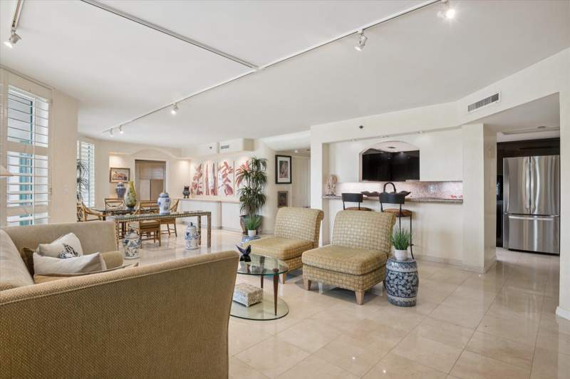 2 bedroom Condominium at 120 SE 5th Avenue #329, Mizner Court Condo, Boca Raton — photo 4