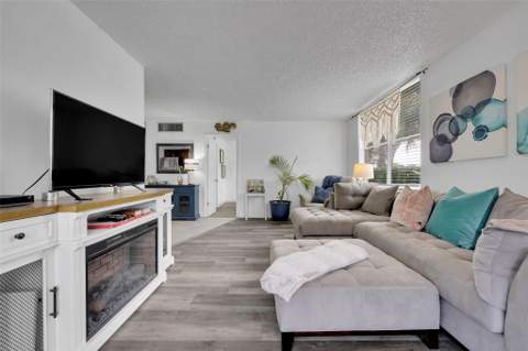 9090 Lime Bay Boulevard #112, Tamarac FL - photo 12 of 55