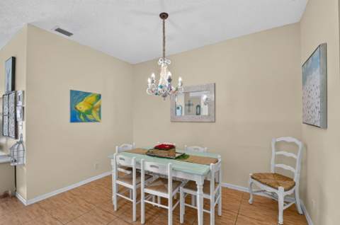 3162 Via Poinciana #6, Lake Worth FL - photo 8 of 45