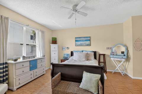 3162 Via Poinciana #6, Lake Worth FL - photo 21 of 45