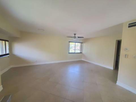 12 Wimbledon Lakes Drive #250, Plantation FL - photo 7 of 23