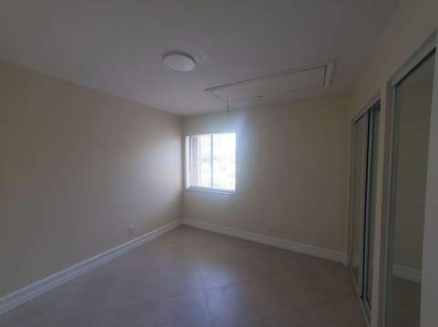 12 Wimbledon Lakes Drive #250, Plantation FL - photo 11 of 23