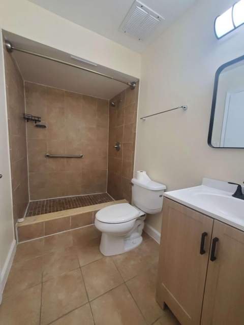 12 Wimbledon Lakes Drive #250, Plantation FL - photo 18 of 23