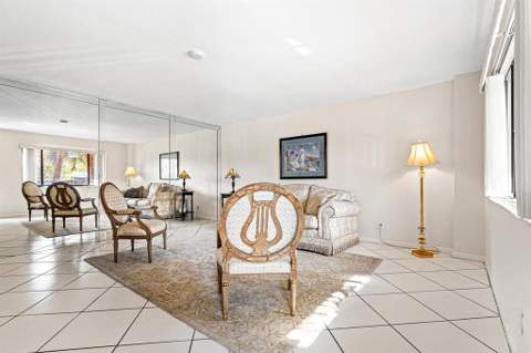 7442 Ashmont Circle #203, Tamarac FL - photo 9 of 14