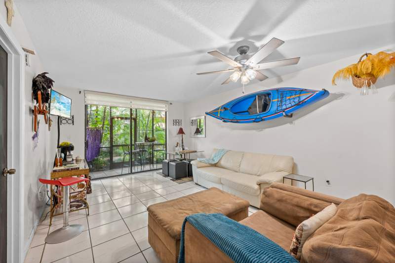 1 bedroom Condominium at 7401 NW 16th Street #102, Plantation Forest Condo, Plantation — photo 5