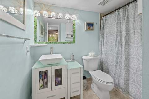 7401 NW 16th Street #102, Plantation FL - photo 12 of 36