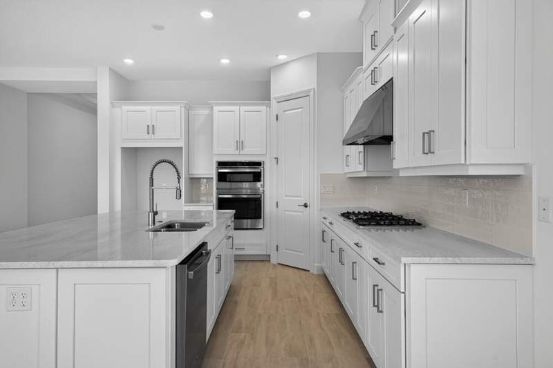 3 bedroom Single Family Residence at 13529 SW Mazzano Street, Esplanade At Tradition, Port St. Lucie — photo 4