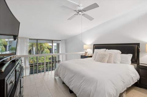 3589 S Ocean Boulevard #26, South Palm Beach FL - photo 12 of 56